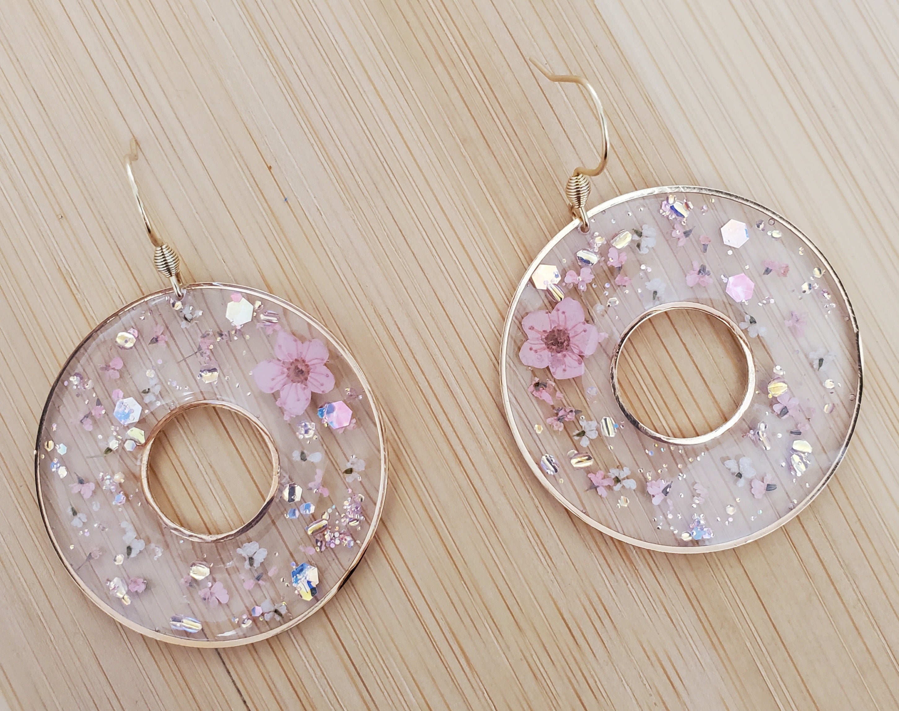 Charmantes boucles d'oreilles
