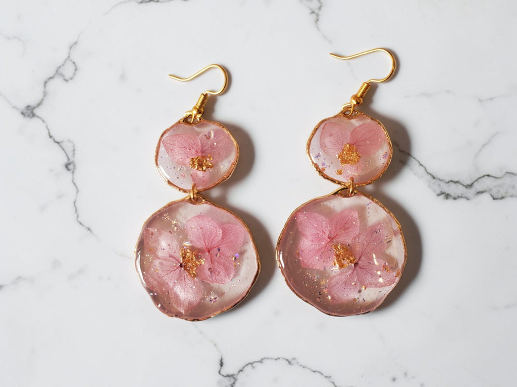 Boucles d’Oreilles Résine Élégantes Rose Pâle & Or