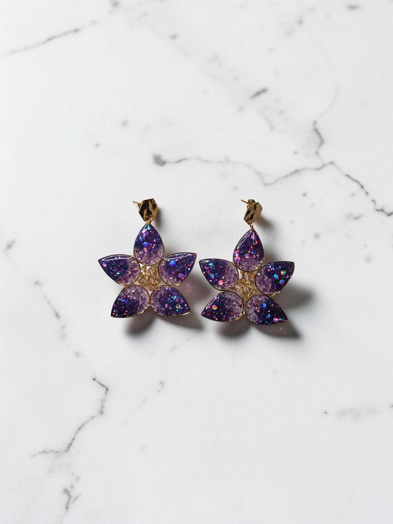 Boucles d’oreilles pailletées, élégantes et lumineuses