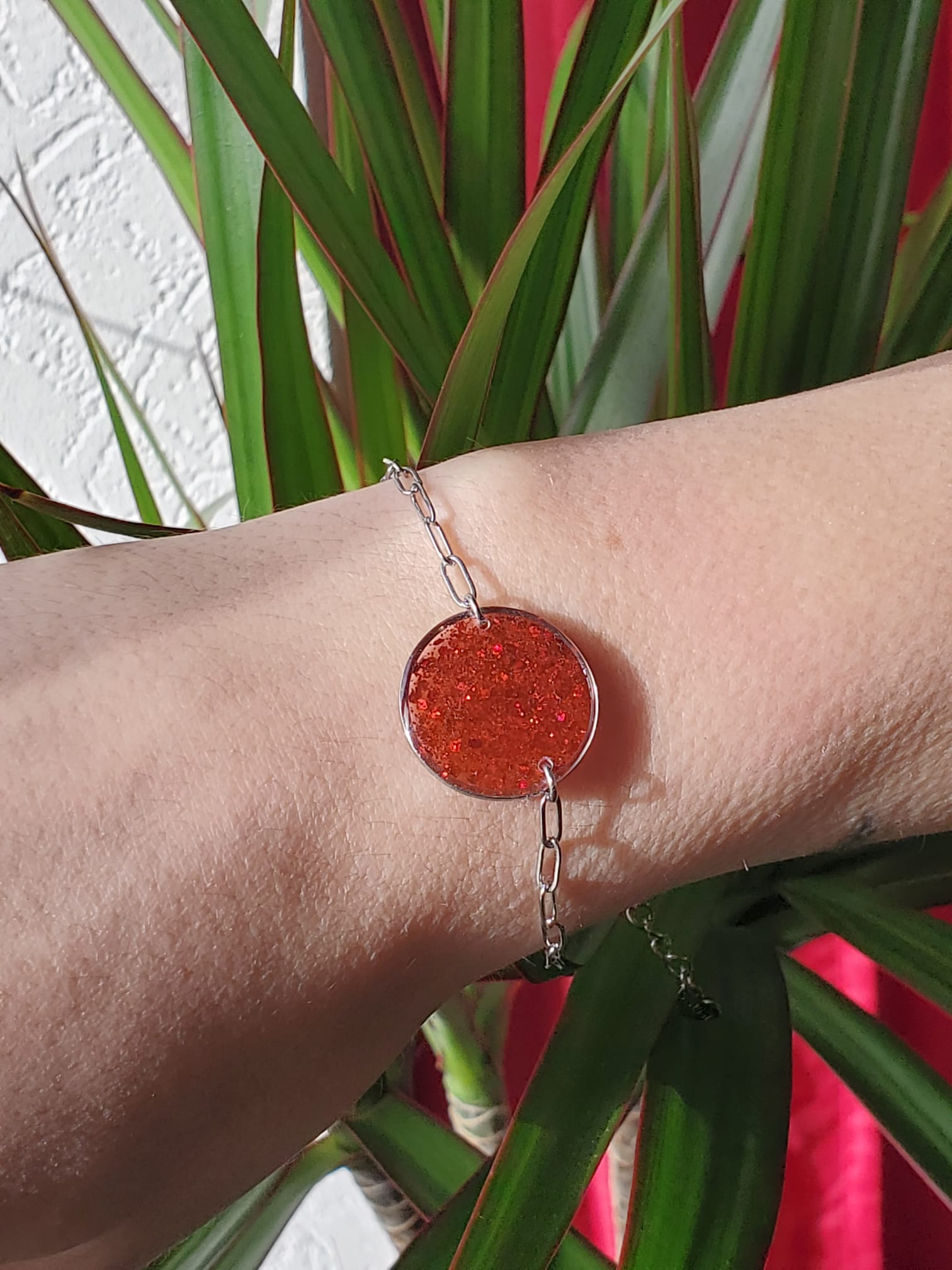 Bracelet rouge pailleté et argent
