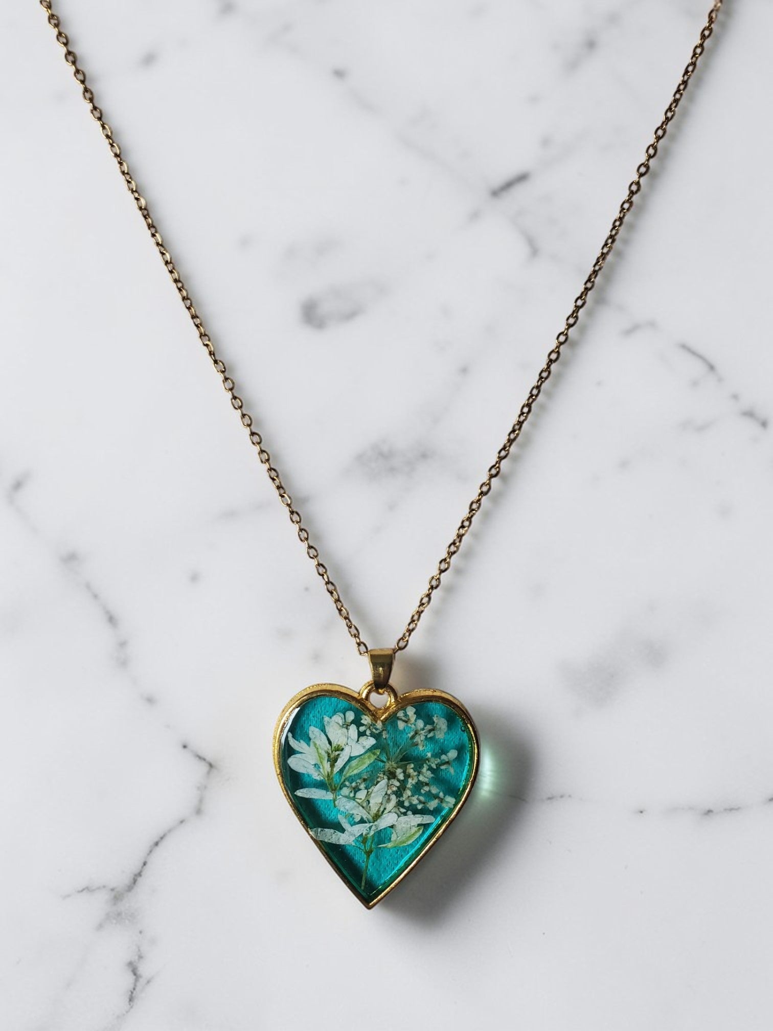 Parure collier cœur et boucles d'oreilles